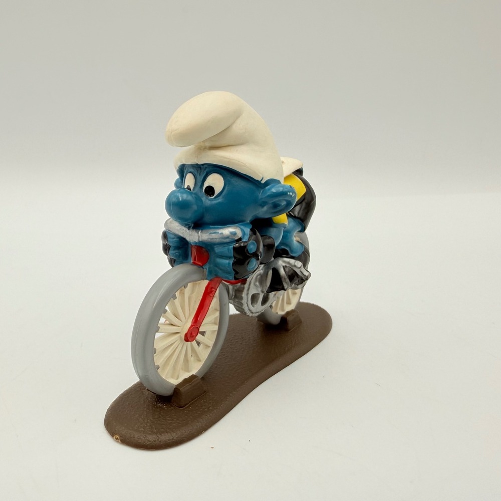 Vintage 1979 Schleich Smurf on Bicycle Figure Peyo Hong Kong #9 Cycling Toy